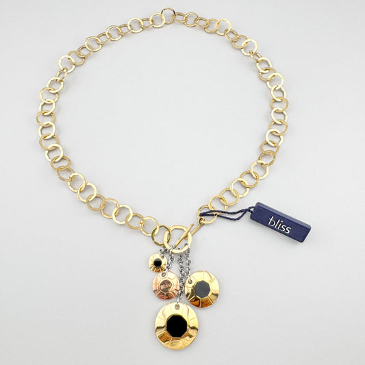 Zloty naszyjnik Bliss Gioielli z medalionami o mlotkowanej powierzchni