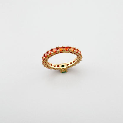 Каблучка Bliss Gioielli із зеленим каменем крупним планом