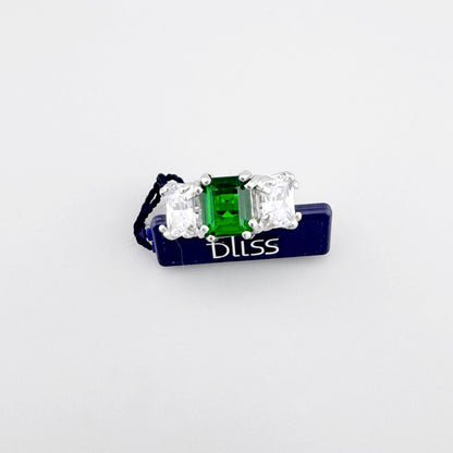 Pierścionek Bliss Gioielli z centralnym zielonym kamieniem w oprawie srebrnej