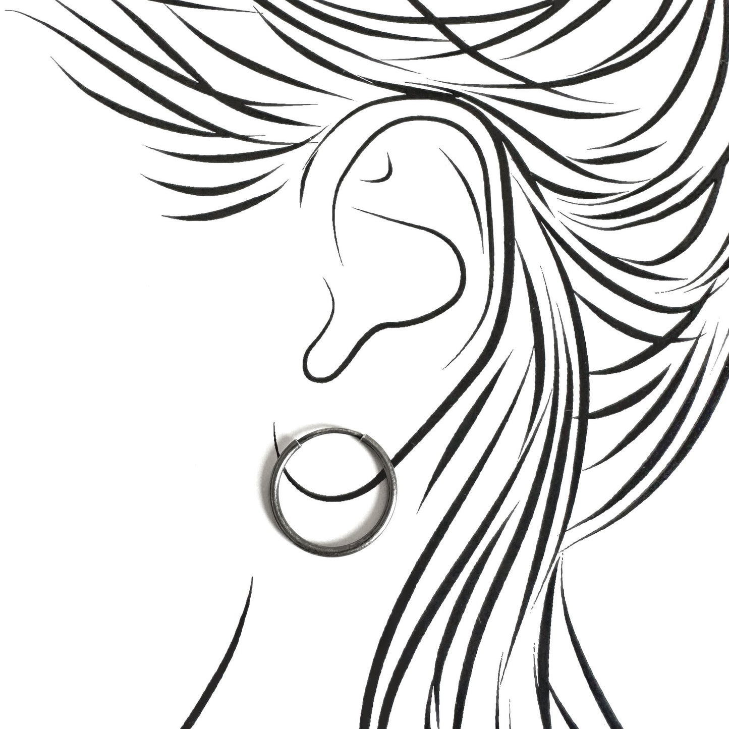 Silver hoop earrings LULU Copenhagen worn on the ear with a clean minimalist line