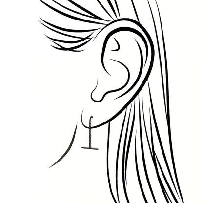 Minimalist graphite chain earrings with anthracite shine and linear form