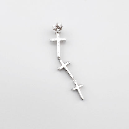 Pendiente plateado Bliss Gioielli con tres cruces en una línea ligera