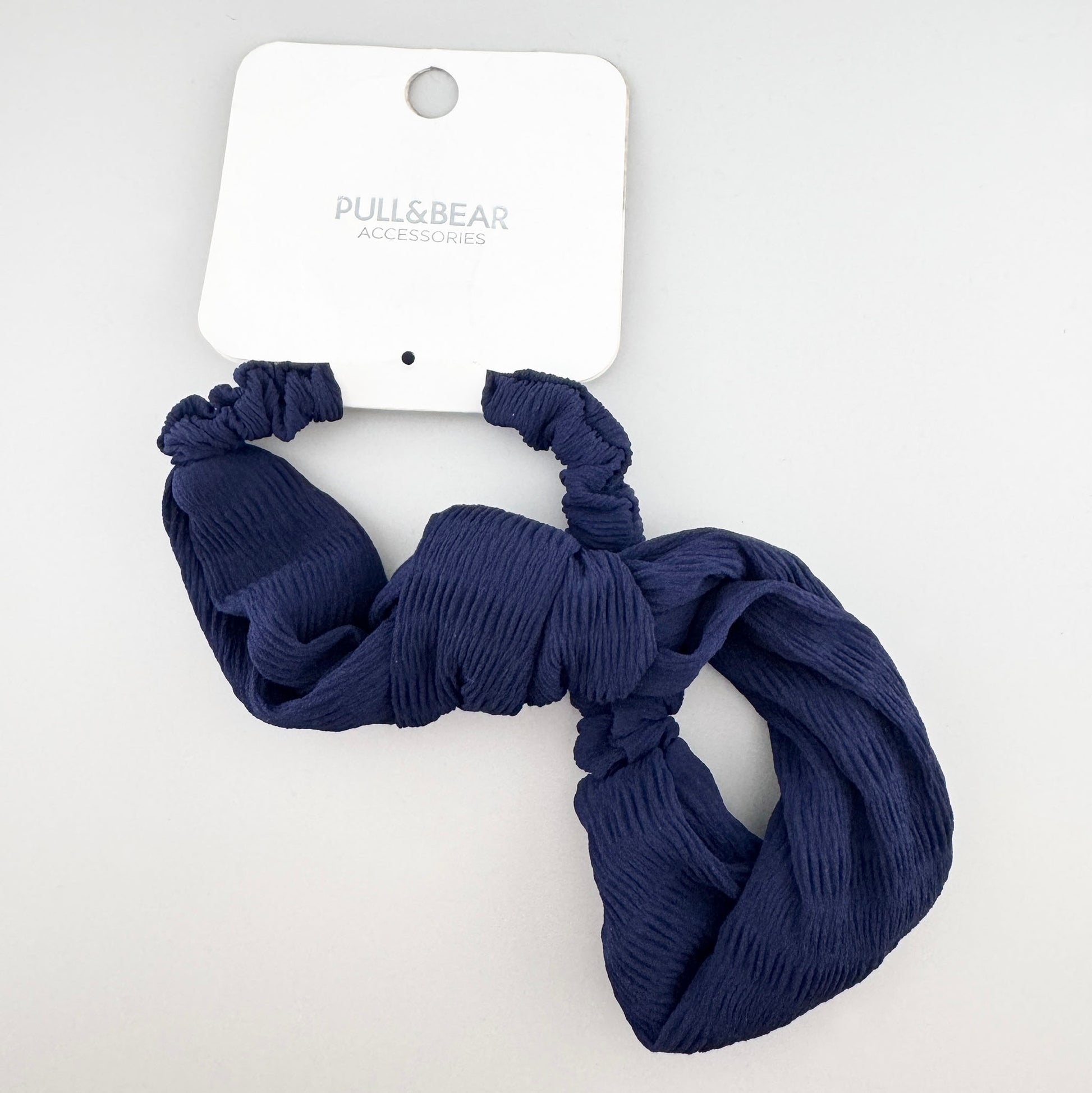 Navy Pull&Bear headband with ribbed fabric and a soft knotted front