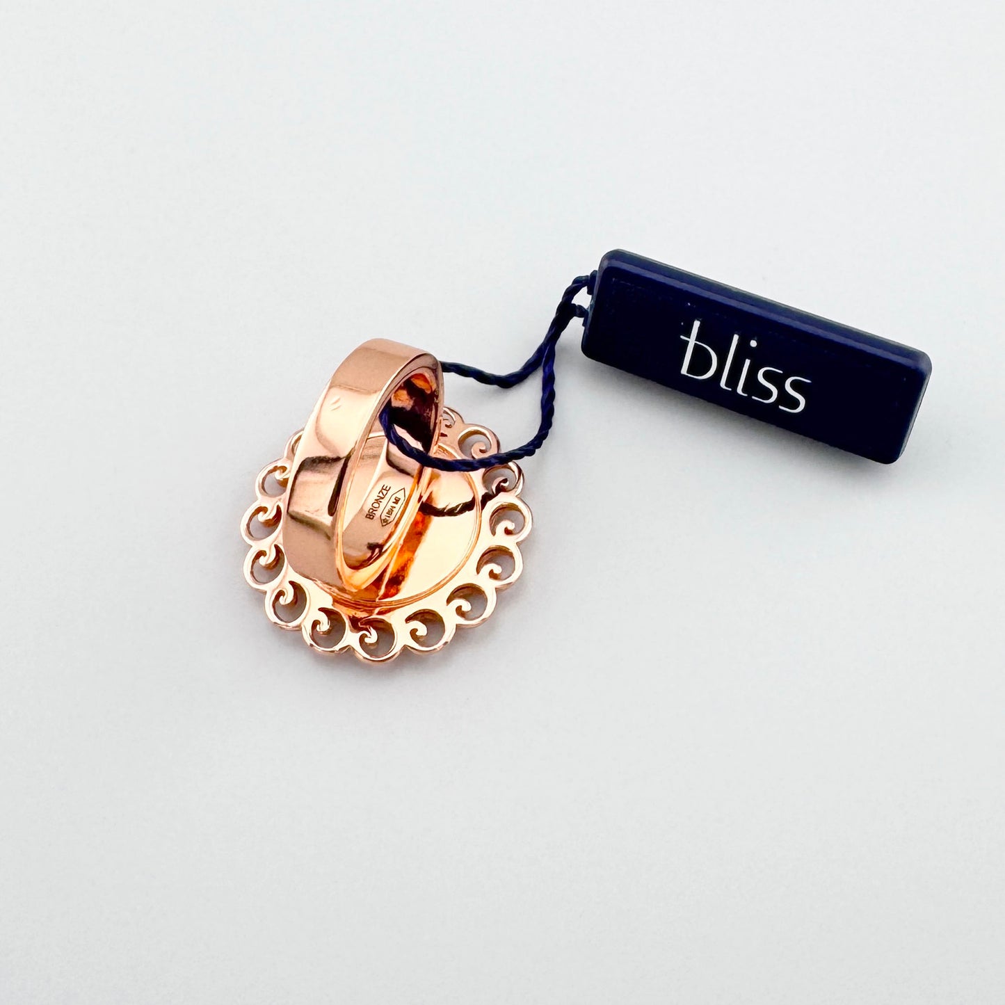 Anillo calado Bliss Gioielli con decoración simétrica y acabado pulido