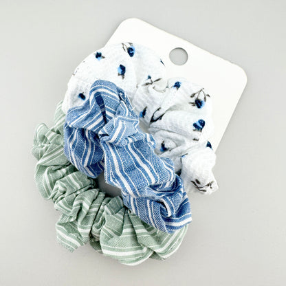 Komplet scrunchies Pull&Bear w pastelowych odcieniach błękitu, bieli i zieleni