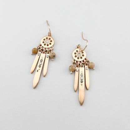 Boucles pendantes Pilgrim à rosace ajourée et rang de zirconias, mouvement léger