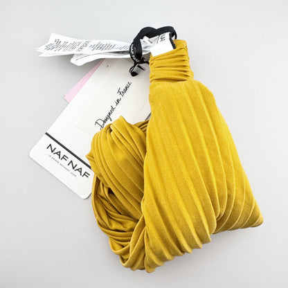 Mustard pleated headband Naf Naf with a soft twisted front and elegant texture