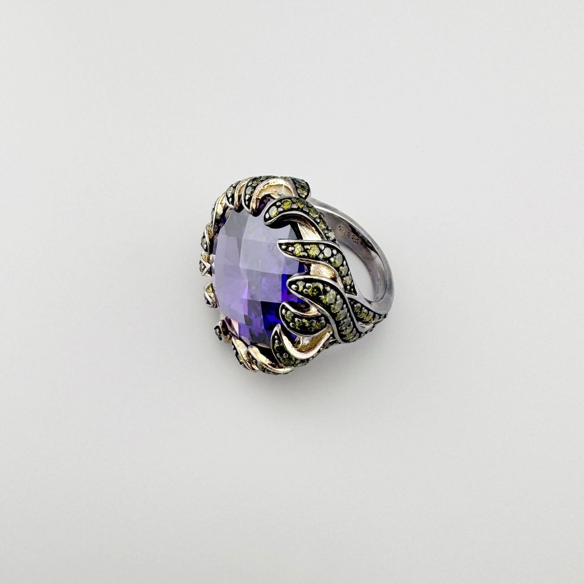 Silver Thomas Sabo ring with a large violet zirconia and sculpted side details