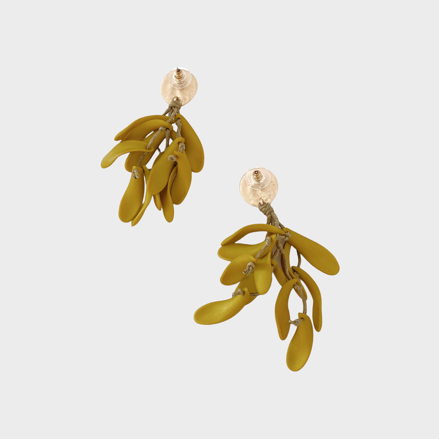 Earrings with long petals SNT (Spain)