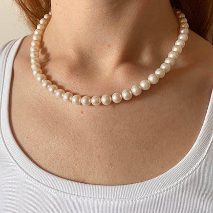 Mon boudoir de Perles pearl necklace (France)