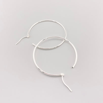 Silver hoop earrings IRL (France)