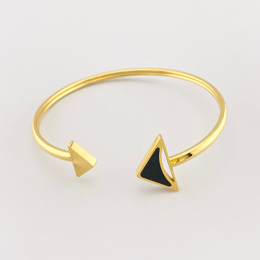 Bracelet with triangles IRL (France)