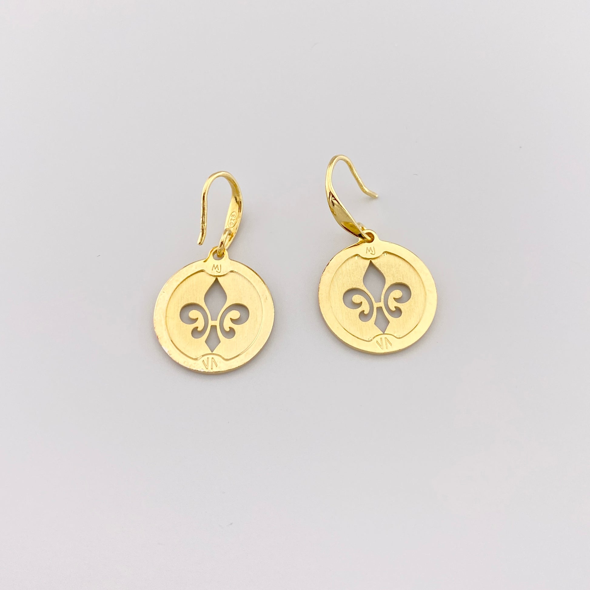 Nomination-Ohrringe rund mit Lilienmotiv und 24K Vergoldung